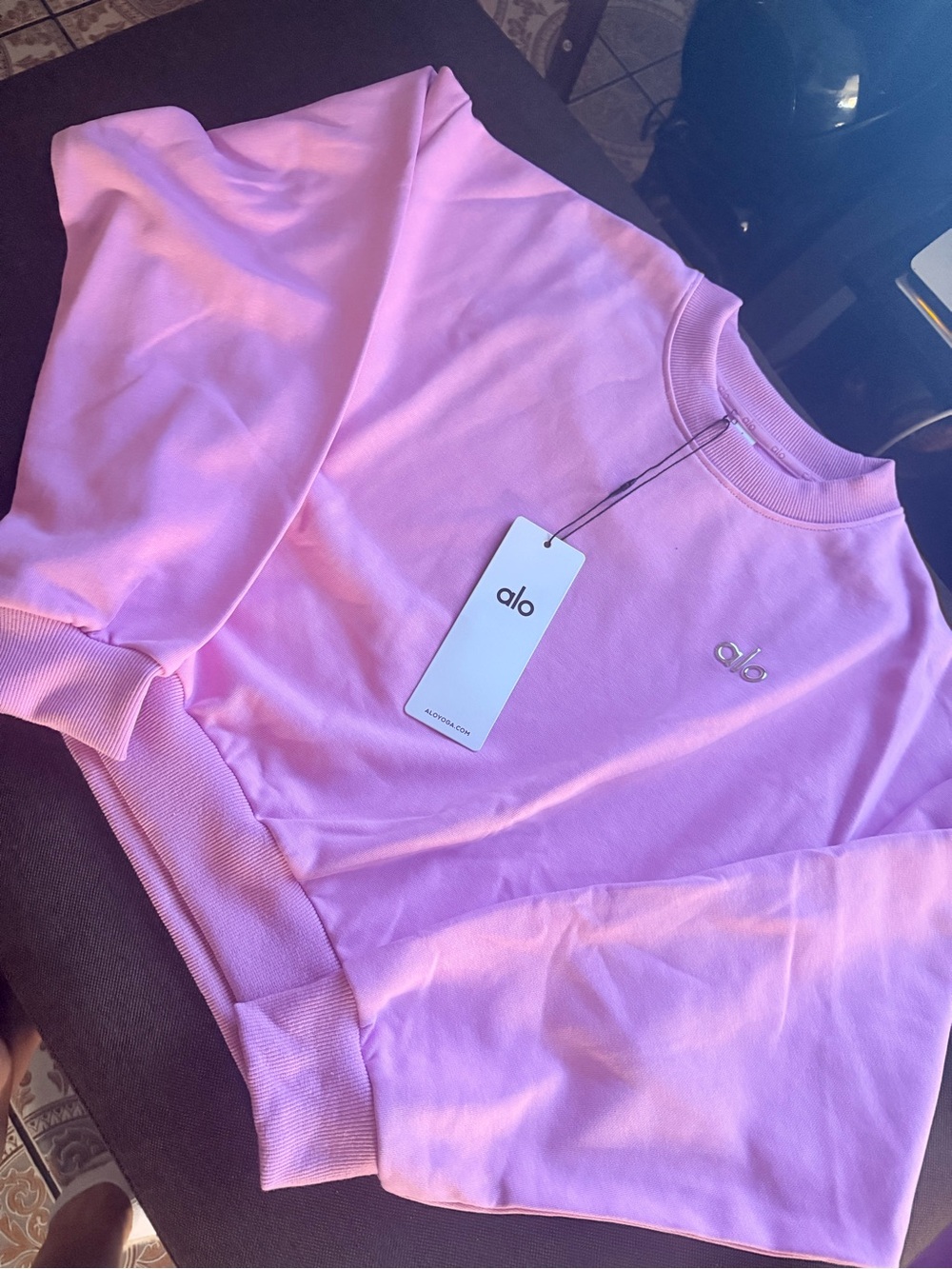 ALO Yoga KPink Crew Sweatshirt - Logo Detail